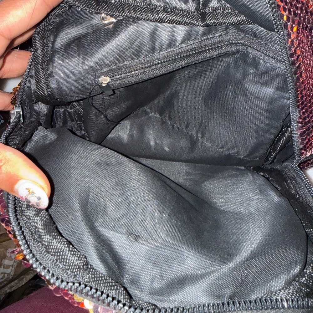 LOL bagpack - Picture 2 of 4